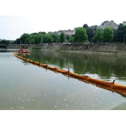 Barriera di contenimento antinquinamento marina  Altezza totale: 45 cm